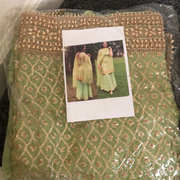 Unstitched Salwar kameez stuff - Picture 2 of 4